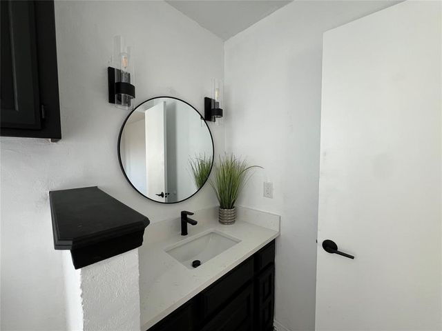 1330 HILL CROSS Court, Oklahoma City, OK 73159