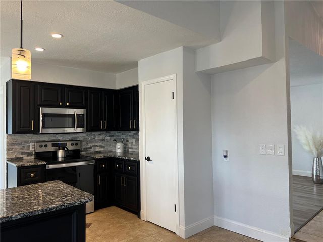 1330 HILL CROSS Court, Oklahoma City, OK 73159