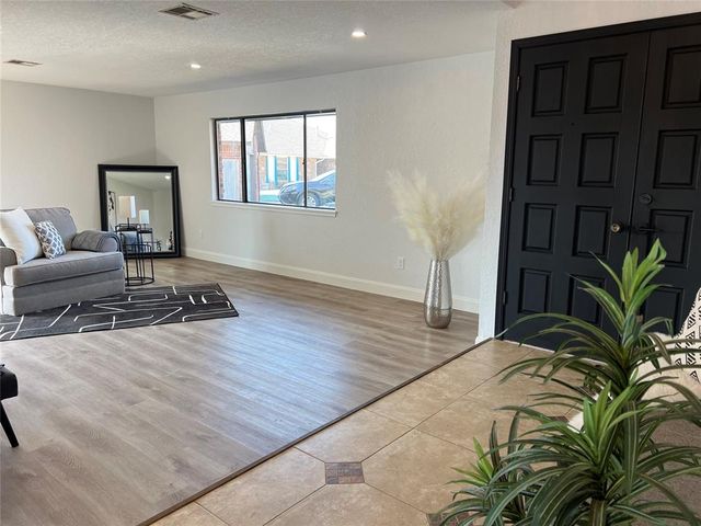 1330 HILL CROSS Court, Oklahoma City, OK 73159