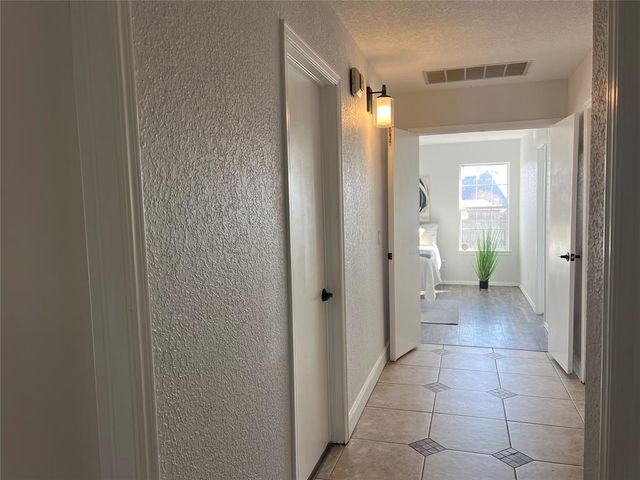 1330 HILL CROSS Court, Oklahoma City, OK 73159