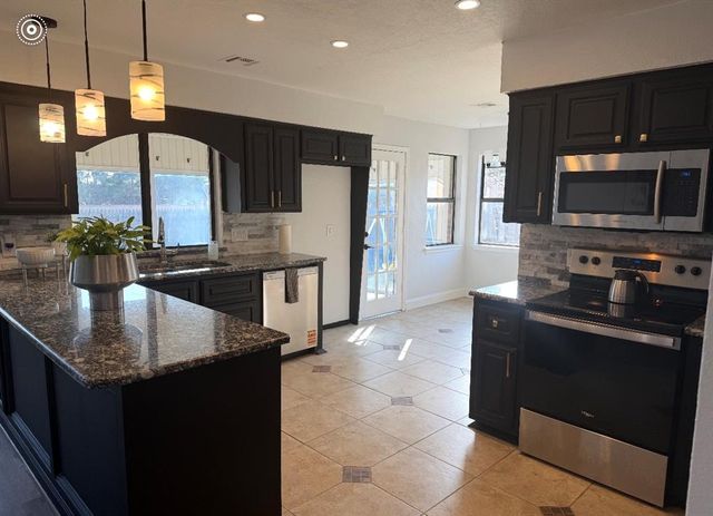 1330 HILL CROSS Court, Oklahoma City, OK 73159