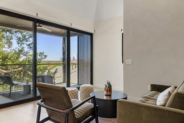 4707 Reyes ST 2, Austin, TX 78721