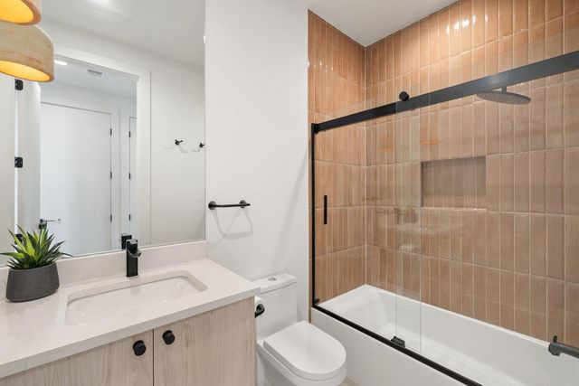 4707 Reyes ST 2, Austin, TX 78721