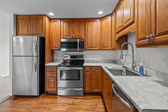 3410 18TH Street, Bettendorf, IA 52722