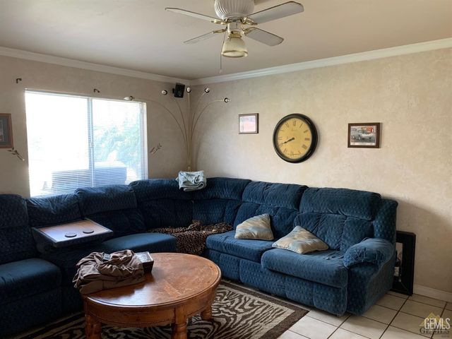 1514 Park City Avenue, Bakersfield, CA 93307