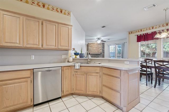 15613 Summit Parke Drive, Edmond, OK 73013