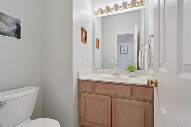 15613 Summit Parke Drive, Edmond, OK 73013