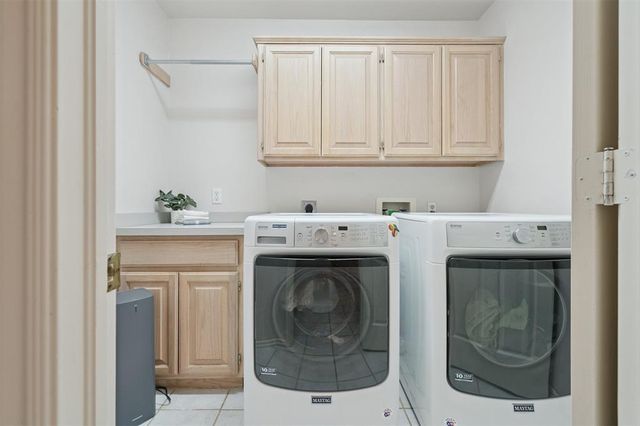 15613 Summit Parke Drive, Edmond, OK 73013