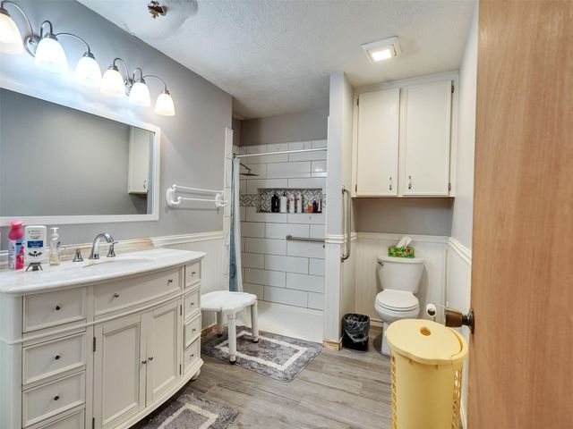 16411 Seven Waves Court, Crosby, TX 77532