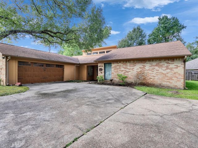 16411 Seven Waves Court, Crosby, TX 77532