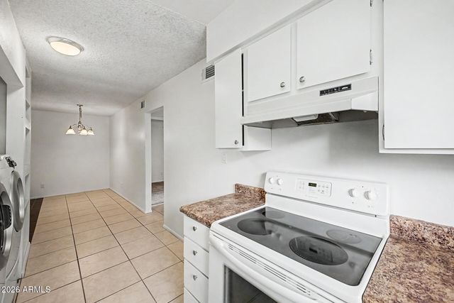 2663 E Silk Oak Drive, Tempe, AZ 85288