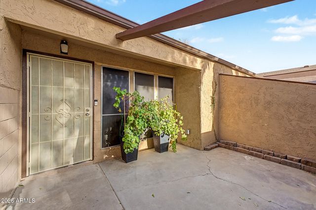 2663 E Silk Oak Drive, Tempe, AZ 85288