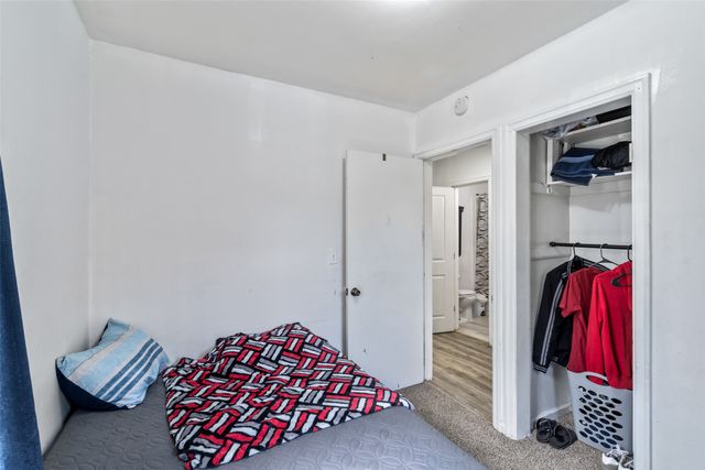 1275 E 36th Court, Des Moines, IA 50317