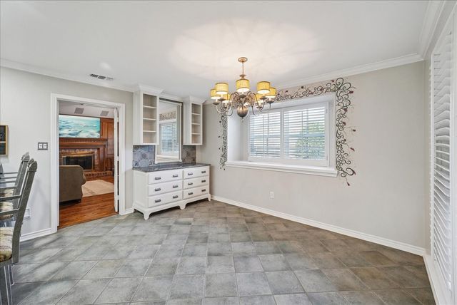 604 S Hampton Road, Oak Leaf, TX 75154