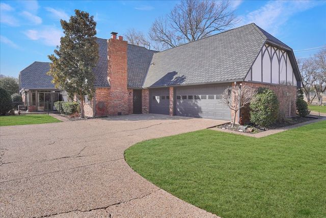 604 S Hampton Road, Oak Leaf, TX 75154