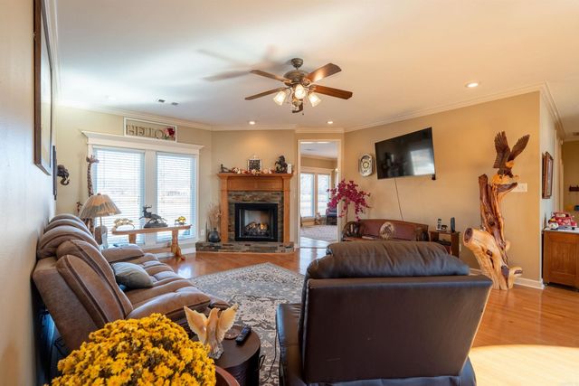 15 Lost Creek Dr, Heber Springs, AR 72543
