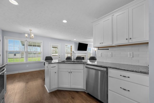 3042 Ronstadt Dr, Christiana, TN 37037