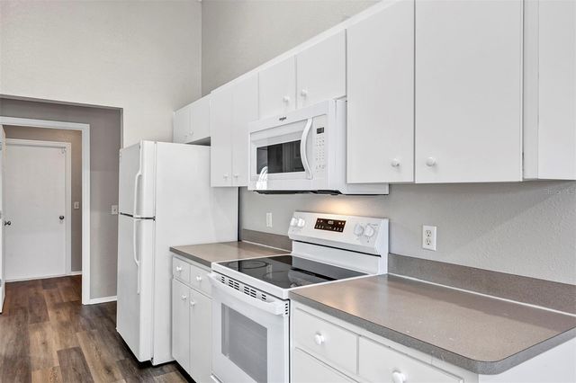 523 TERRANOVA CIRCLE, Winter Haven, FL 33884