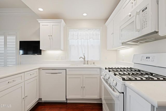 2349 Aztec Avenue, Ventura, CA 93001