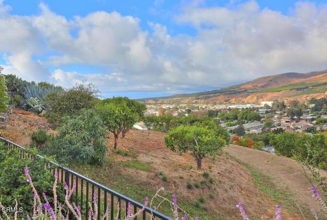 2349 Aztec Avenue, Ventura, CA 93001