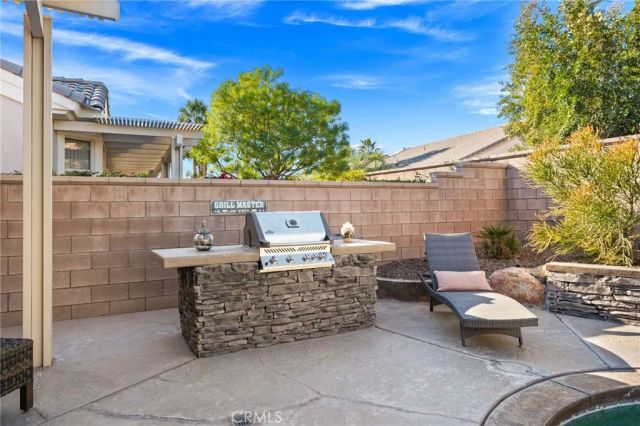 36627 Crown Street, Palm Desert, CA 92211