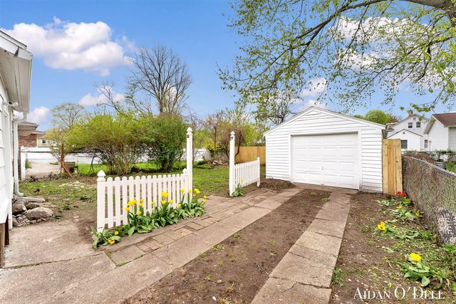 1116 Atlantic Street, Grand Rapids, MI 49504