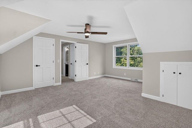 4437 S Oakley Road, Janesville, WI 53546