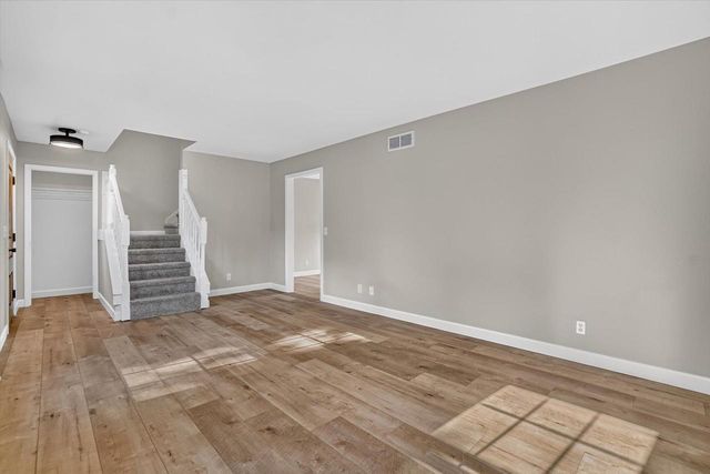 4437 S Oakley Road, Janesville, WI 53546