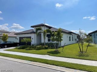 3725 Sapphire Cove CIR E, Naples, FL 34114