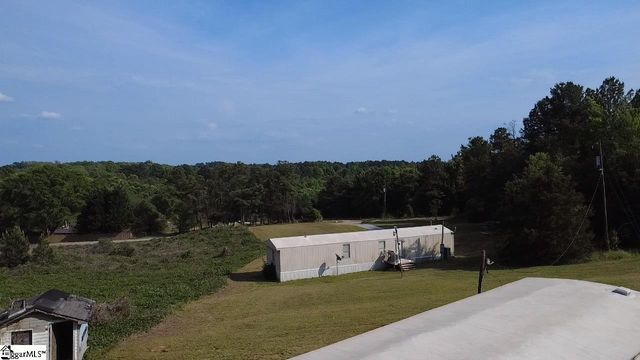 215 Leonard Road, Duncan, SC 29334