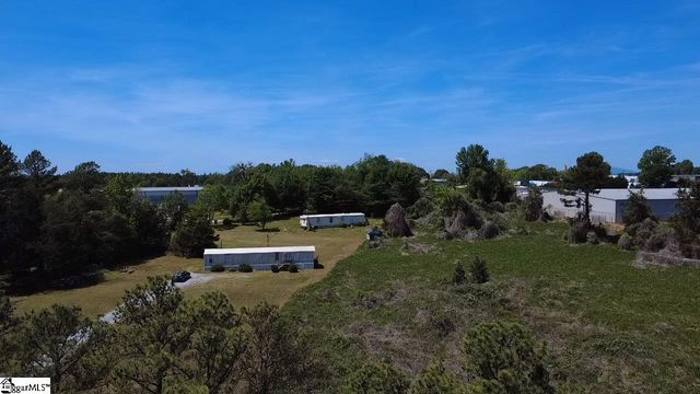 215 Leonard Road, Duncan, SC 29334