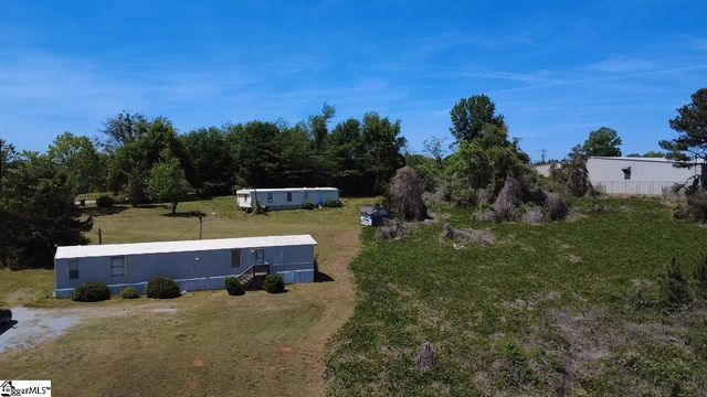 215 Leonard Road, Duncan, SC 29334