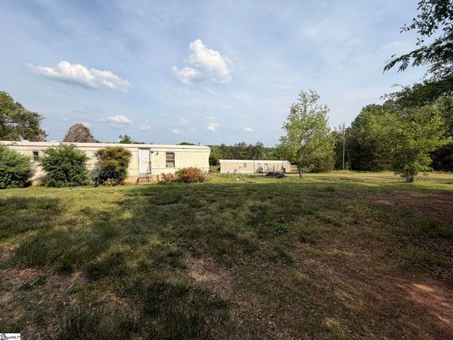 215 Leonard Road, Duncan, SC 29334