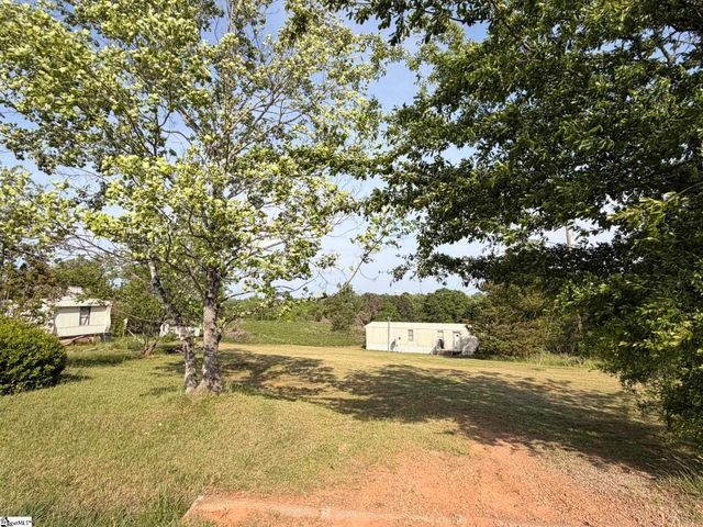 215 Leonard Road, Duncan, SC 29334