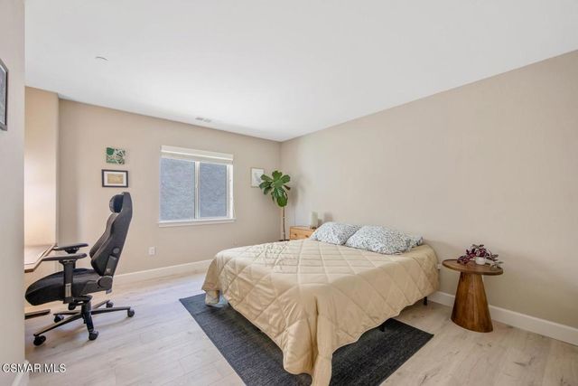 7092 Crimora Avenue, Moorpark, CA 93021