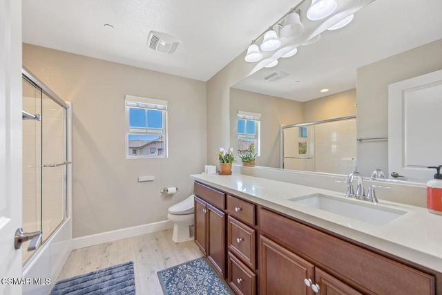 7092 Crimora Avenue, Moorpark, CA 93021