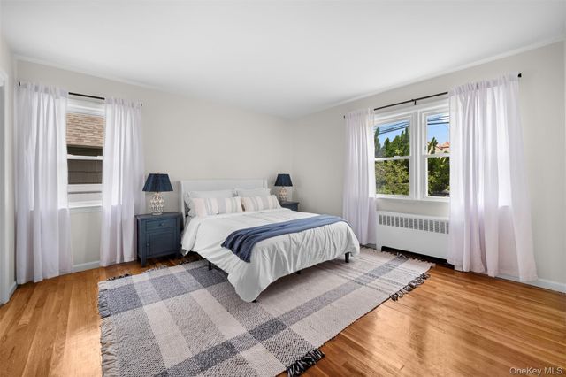 2716 Hewlett Avenue, Merrick, NY 11566