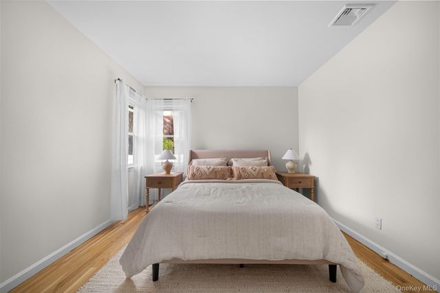 2716 Hewlett Avenue, Merrick, NY 11566