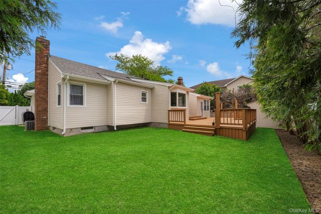 2716 Hewlett Avenue, Merrick, NY 11566
