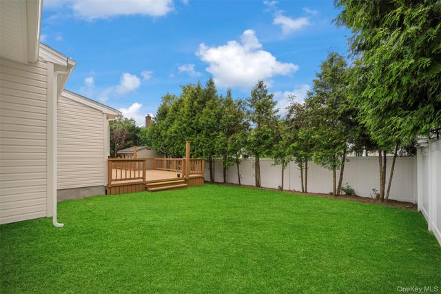 2716 Hewlett Avenue, Merrick, NY 11566