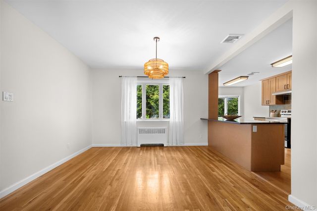 2716 Hewlett Avenue, Merrick, NY 11566