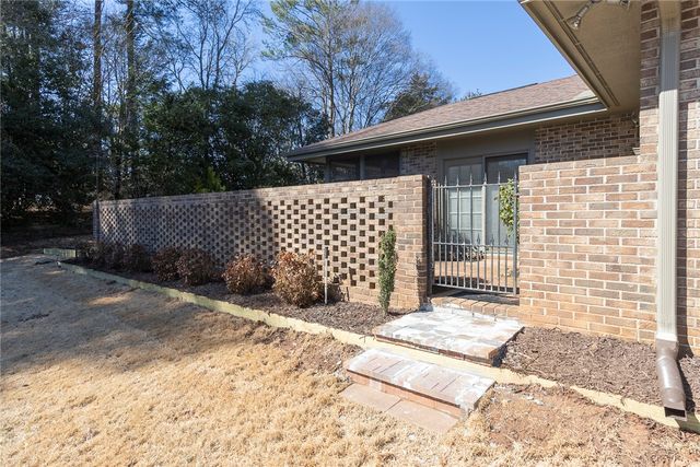 52 Hickory Way, Clemson, SC 29631