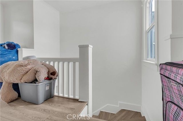 4915 2nd, Los Angeles, CA 90043