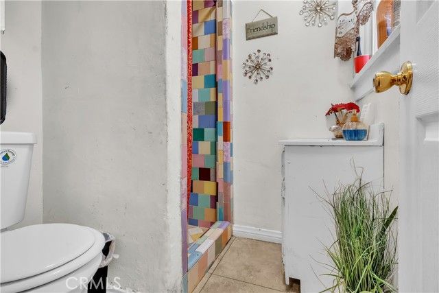 4915 2nd, Los Angeles, CA 90043