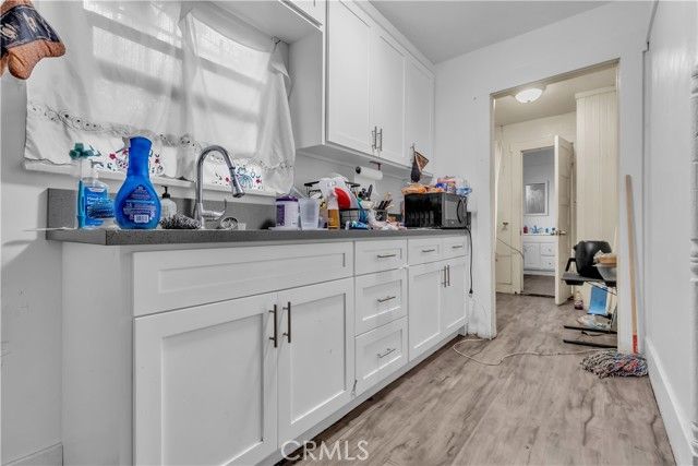 4915 2nd, Los Angeles, CA 90043