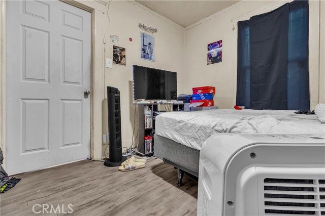 4915 2nd, Los Angeles, CA 90043