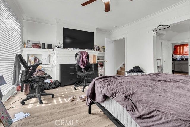 4915 2nd, Los Angeles, CA 90043