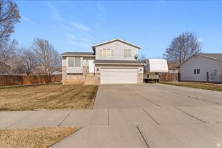 516 W 200 S, Clearfield, UT 84015