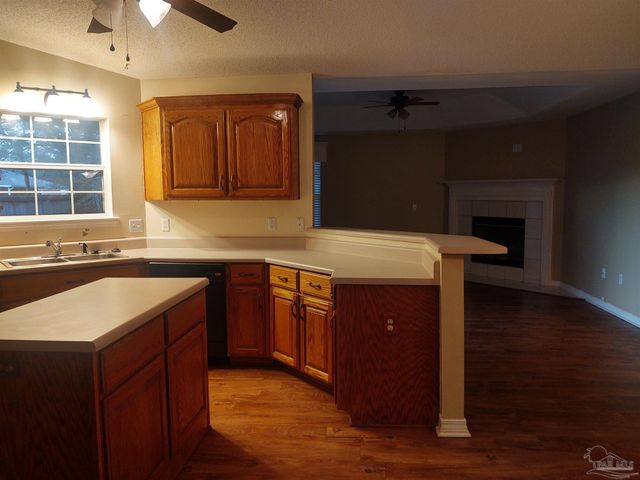 5268 Deerfoot Ln, Milton, FL 32570