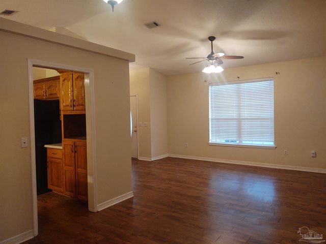 5268 Deerfoot Ln, Milton, FL 32570